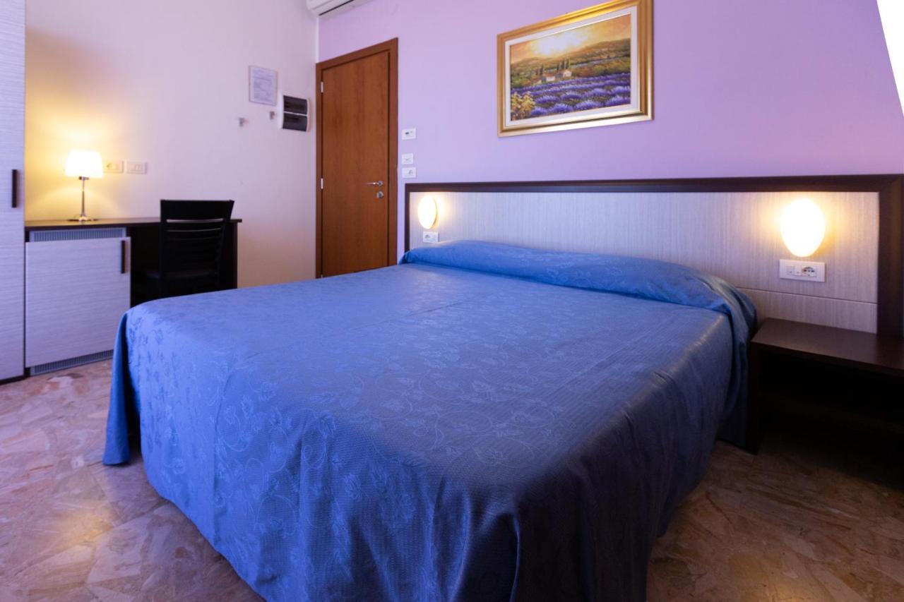 Hotel Belvedere Porto SantʼElpidio Esterno foto