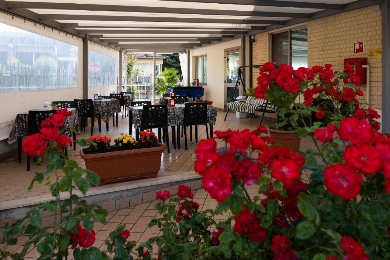 Hotel Belvedere Porto SantʼElpidio Esterno foto