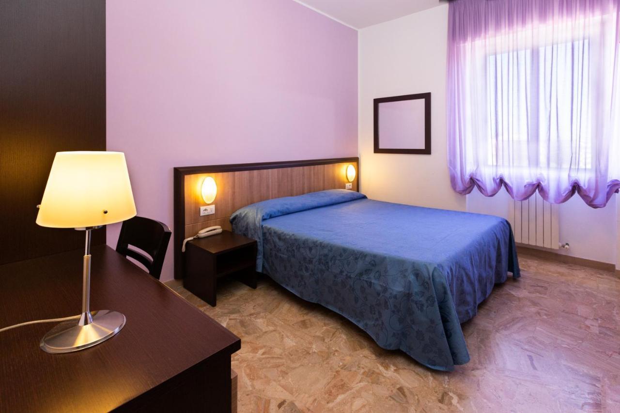 Hotel Belvedere Porto SantʼElpidio Esterno foto