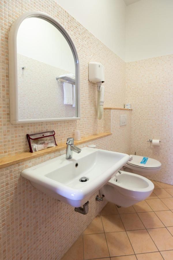 Hotel Belvedere Porto SantʼElpidio Esterno foto